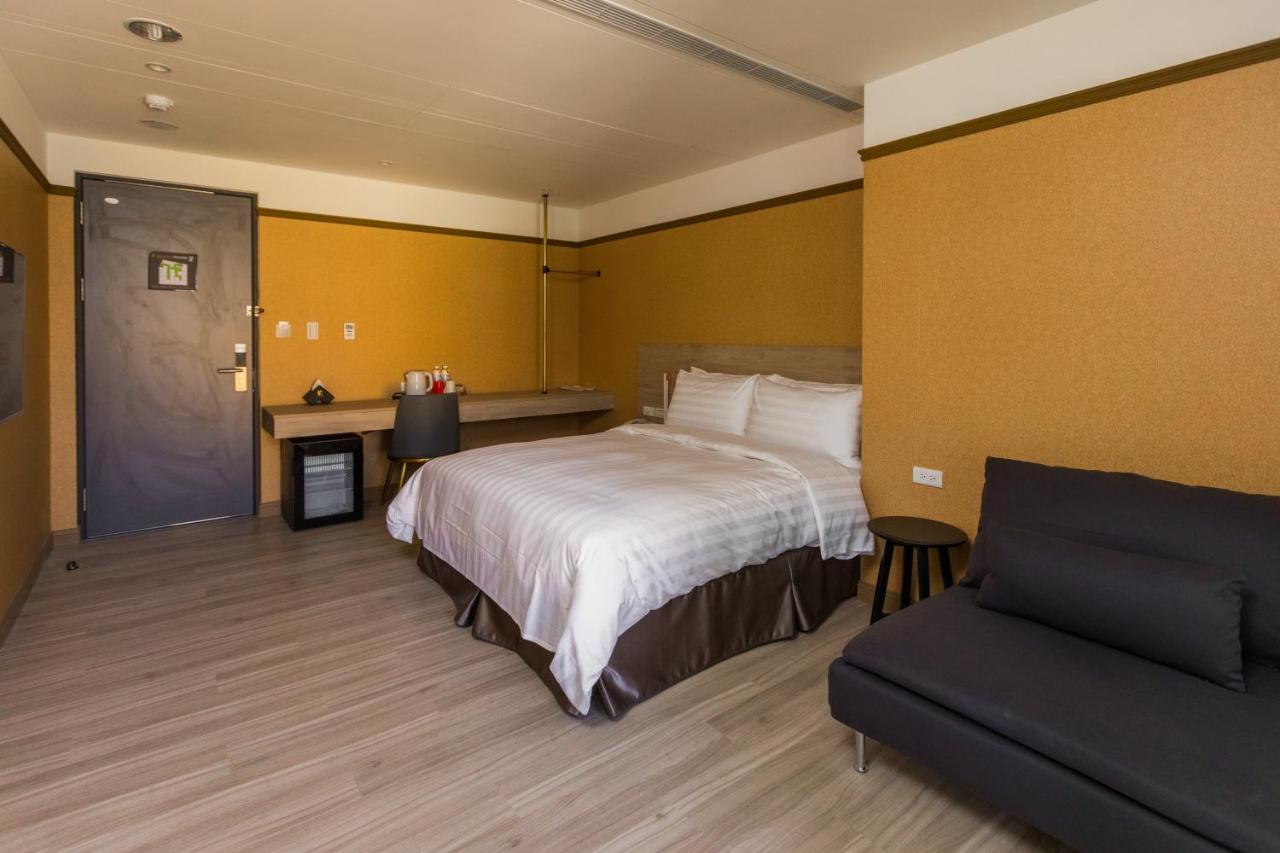 Q21 Hotel Гаосюн Екстер'єр фото
